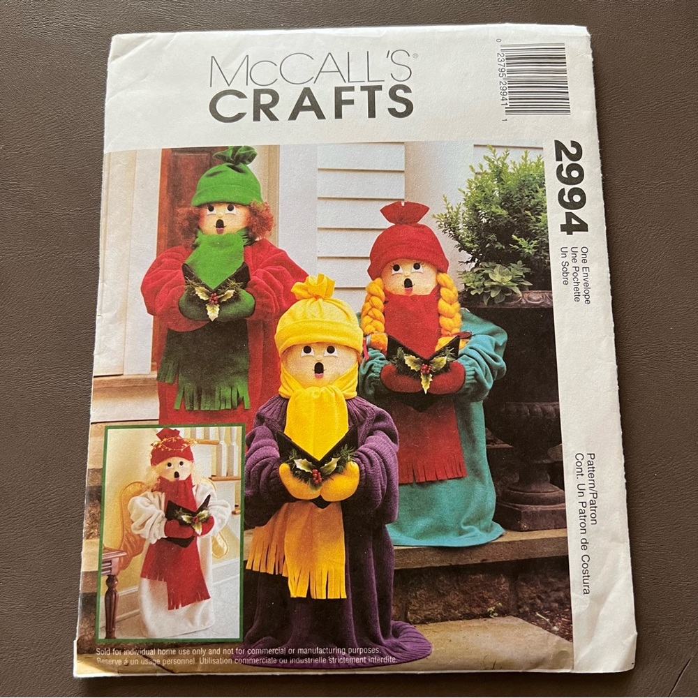 McCall's Sewing Pattern 2994 Caroler Dolls 24" Christmas Carols